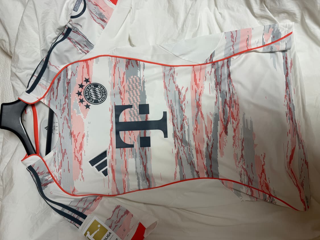 아디다스 바이에른 민휀 유니폼 24-25 풀마킹 상품이미지1