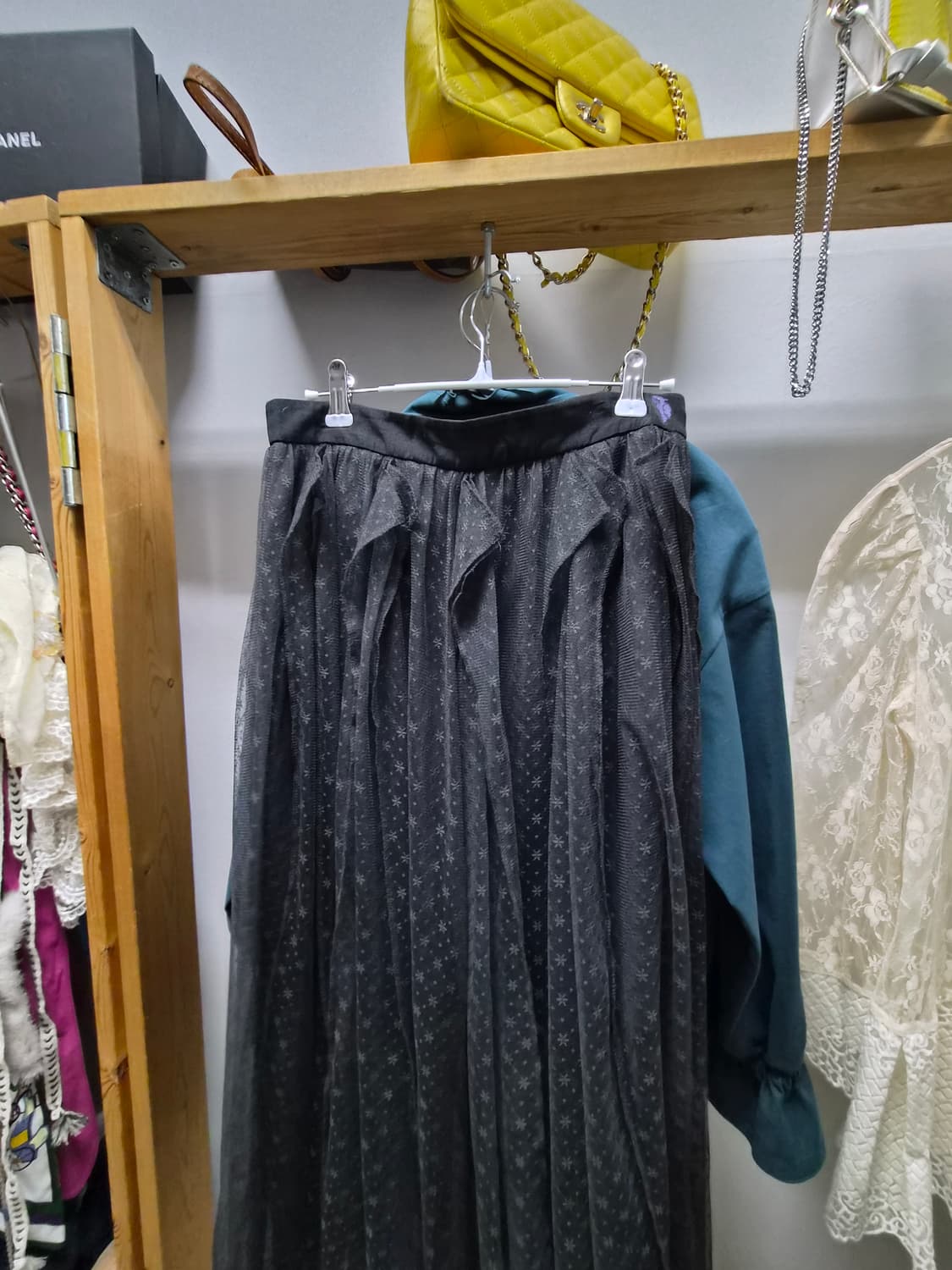 티렌 아트 자수 블루종 점퍼.질스튜어트 레이스샤 스커트 상품이미지9