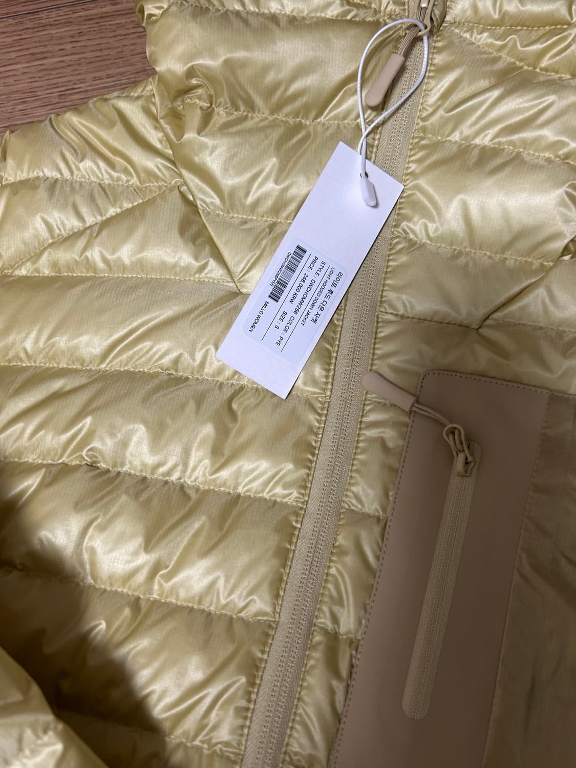 밀로우먼 새상품 라이트 후드 다운 자켓 [페일 옐로우] 상품이미지3