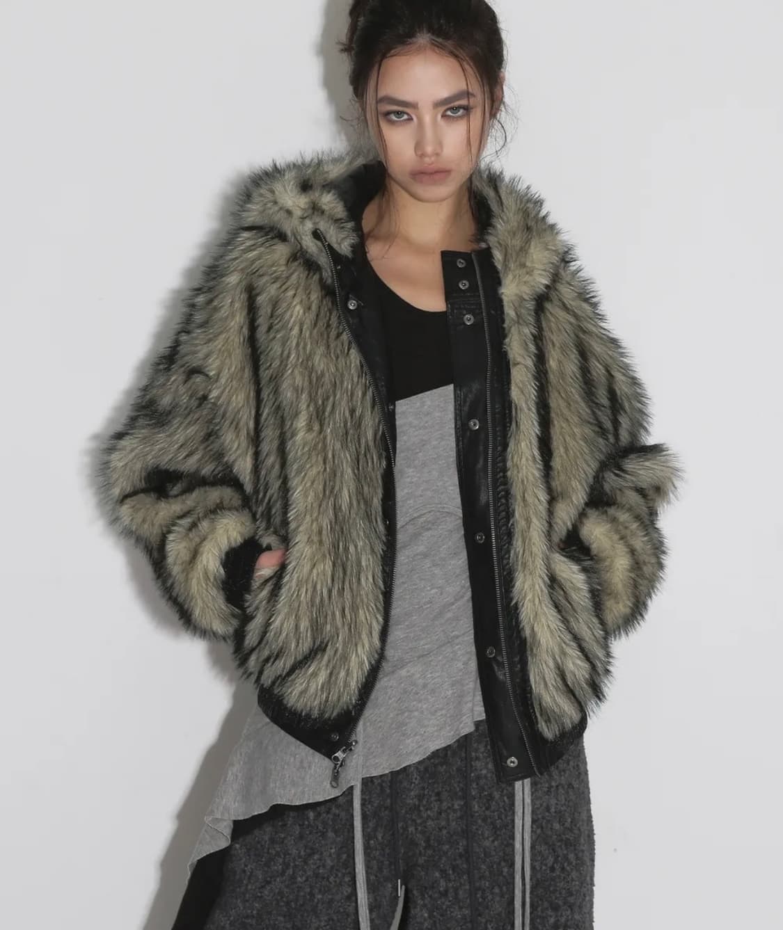 Sandric REVERSIBLE FUR LEATHER JUMPER 상품이미지1