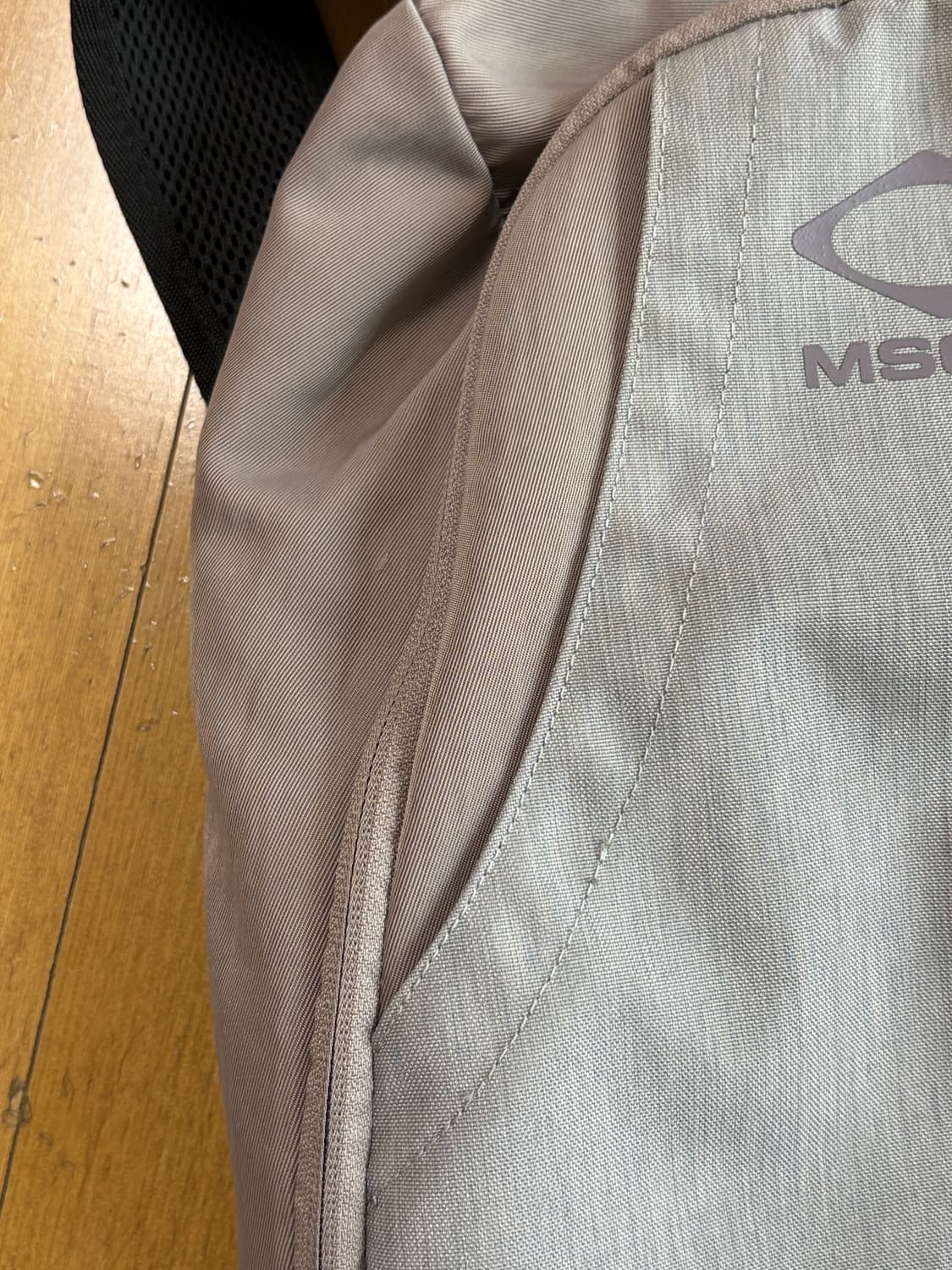 미스치프 롬보스 백팩 핑크 그레이 상품이미지3