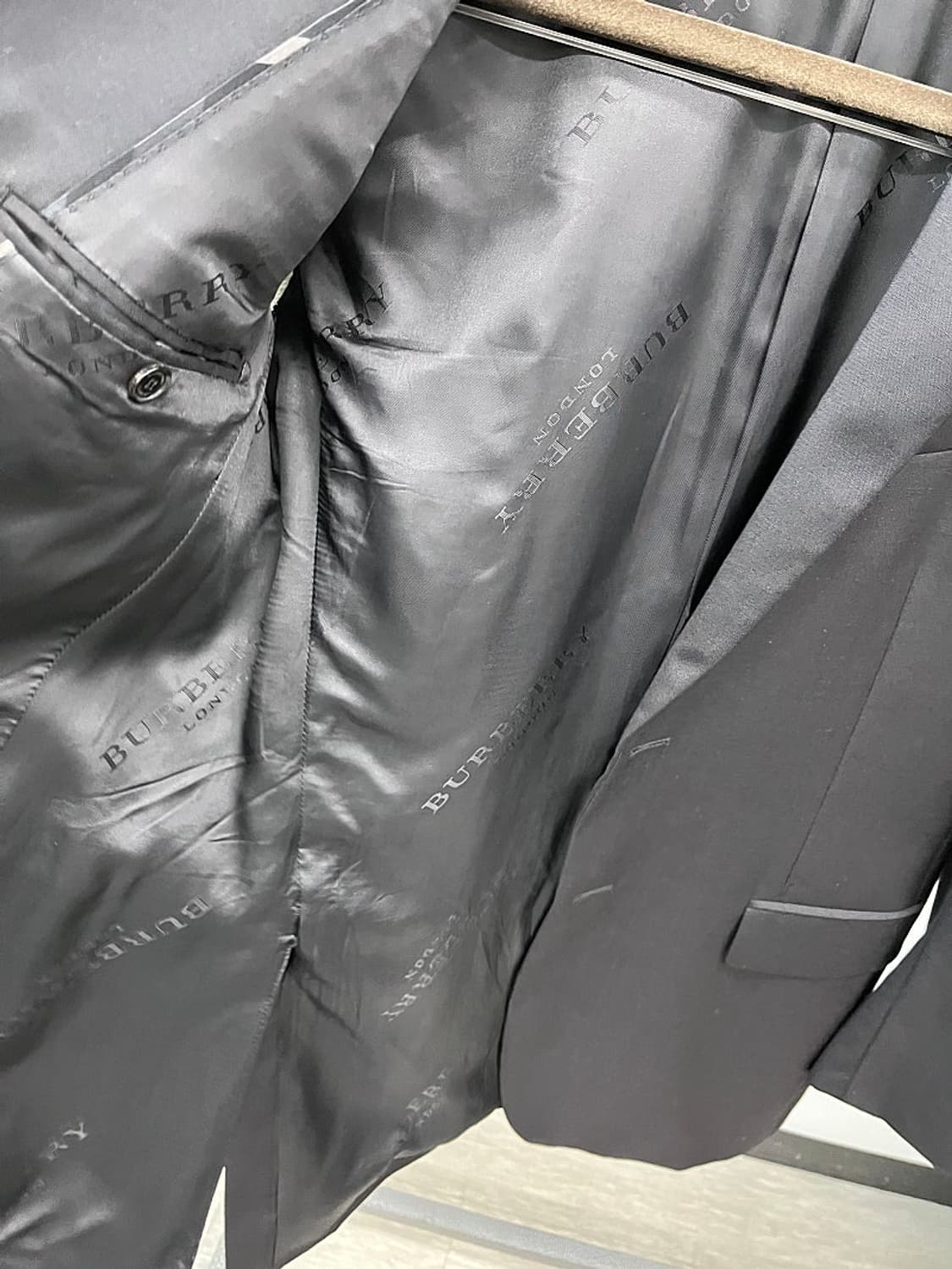 슬림100) 버버리 이태리 블랙 블레이져  상품이미지8