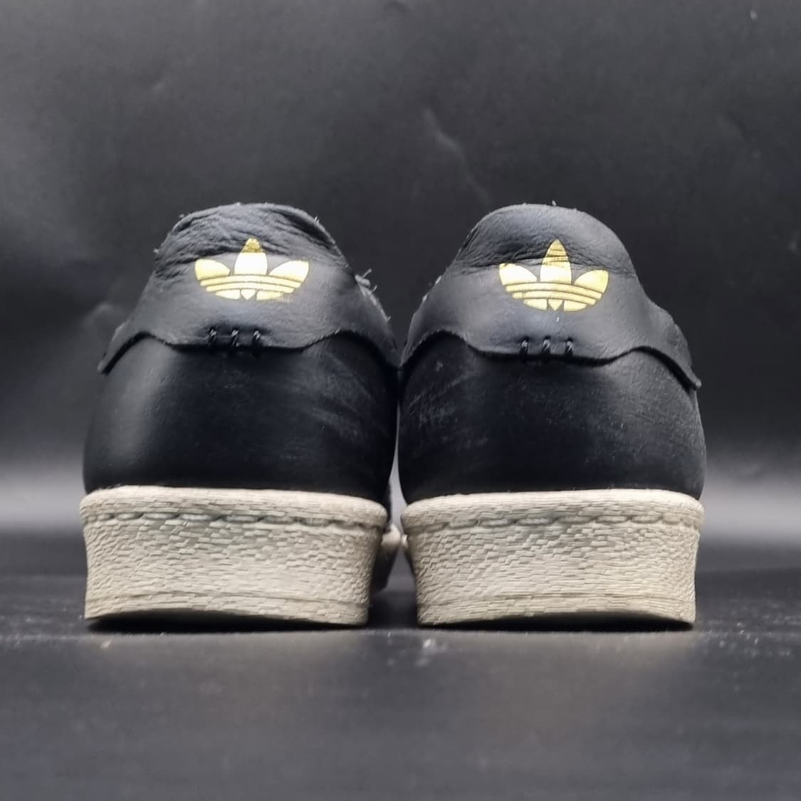 아디다스 슈퍼스타 82 블랙 스니커즈255 상품이미지4