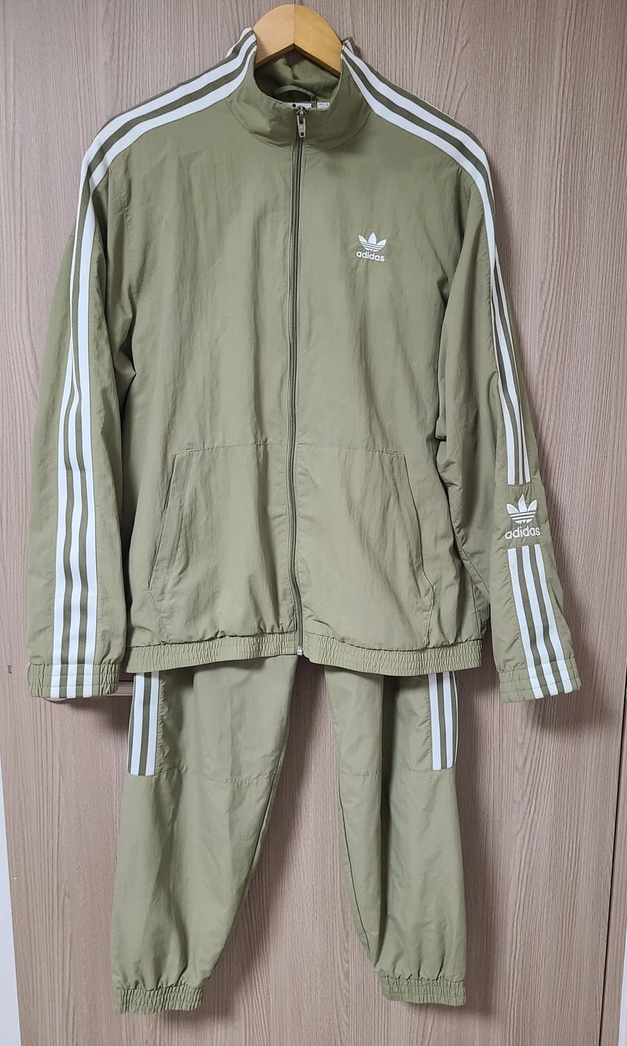 아디다스 락업세트 올리브카키 상의xl 하의L 상품이미지1