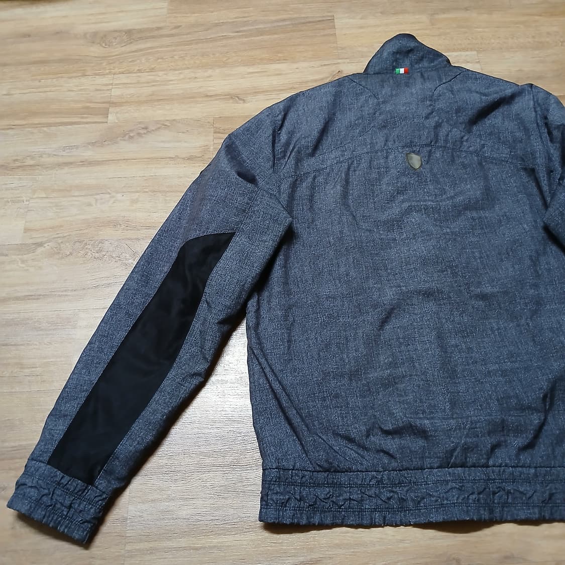 PUMA Ferrari 퓨마 페라리 콜라보 바람막이 자켓 상품이미지5