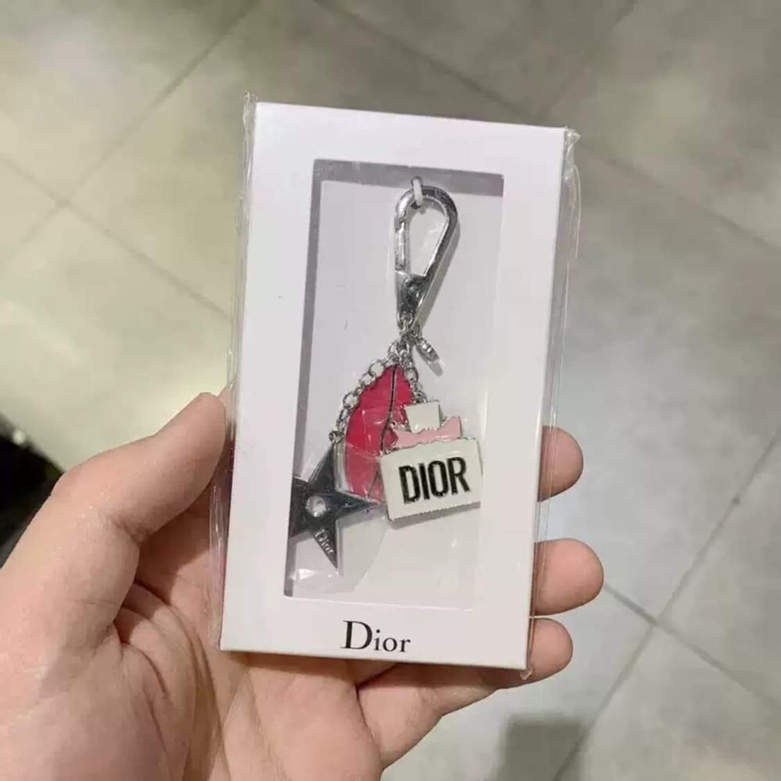 디올 뷰티 럭키 참 키링 키홀더 상품이미지2
