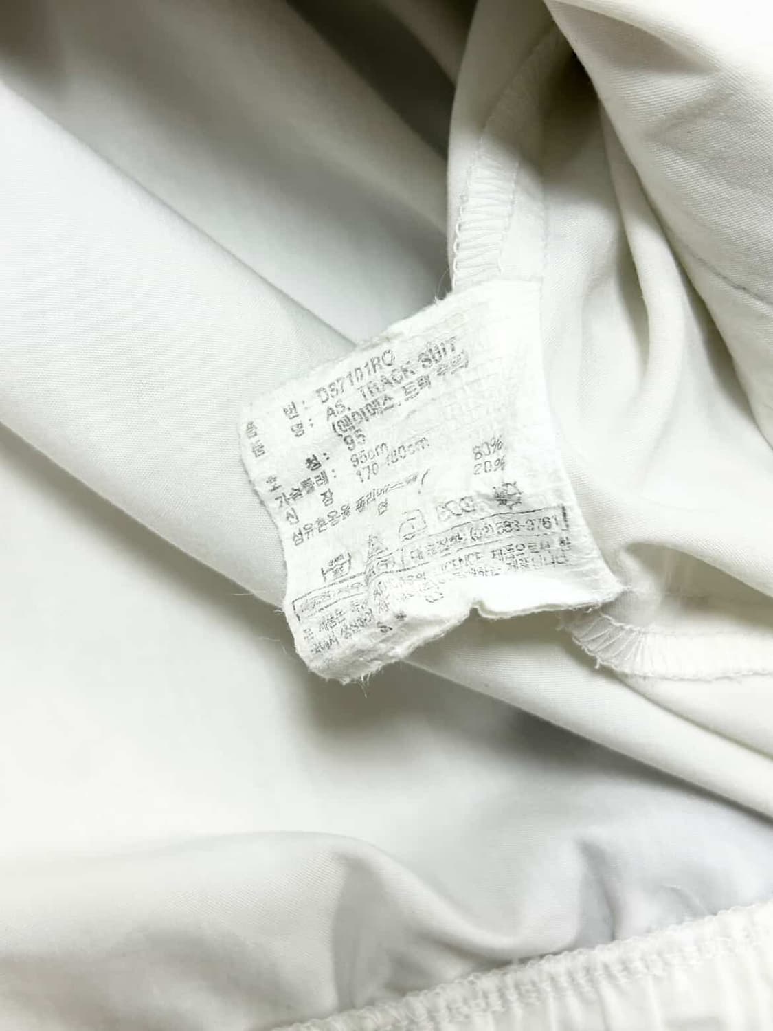 아디다스 90‘s 빅로고 포카리 바람막이 상품이미지9