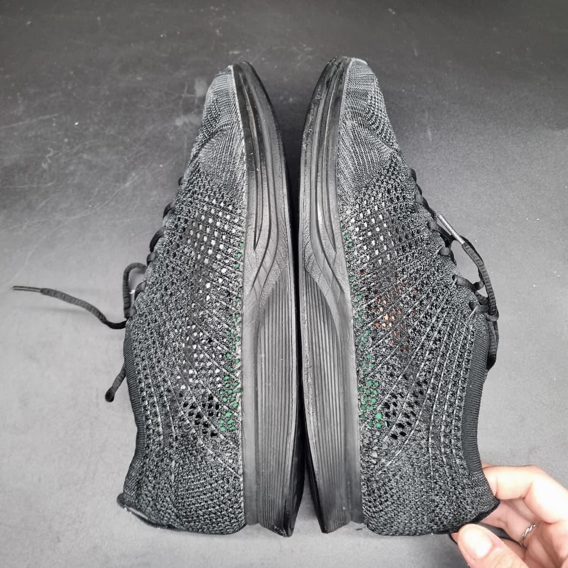 나이키플라이니트레이서 블랙운동화275 상품이미지5