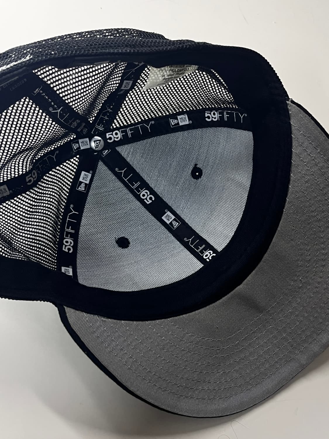 슈프림 뉴에라 메쉬 캡 상품이미지5