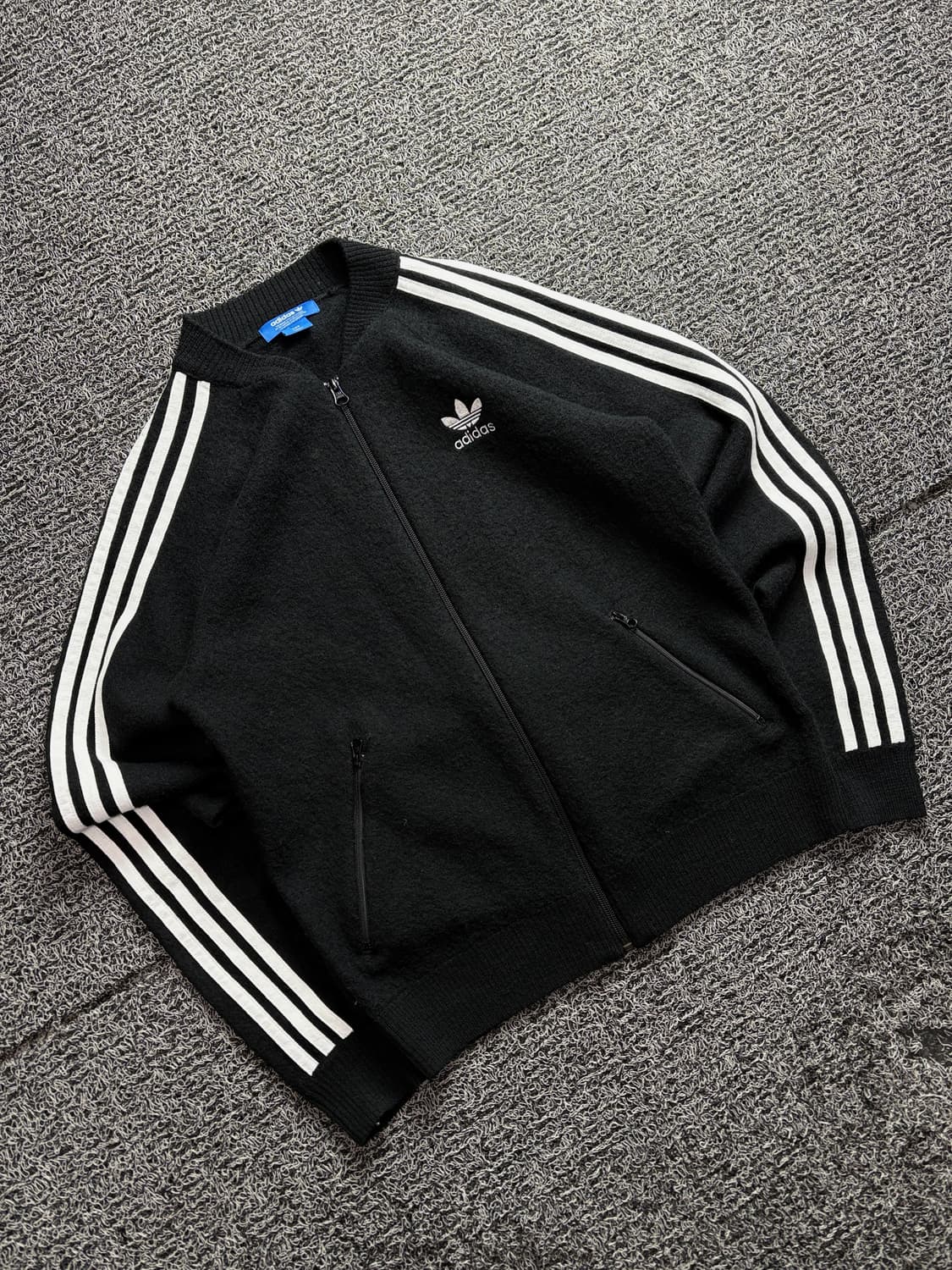 아디다스 울니트 슈퍼스타 트랙 탑 블랙 2899 상품이미지1