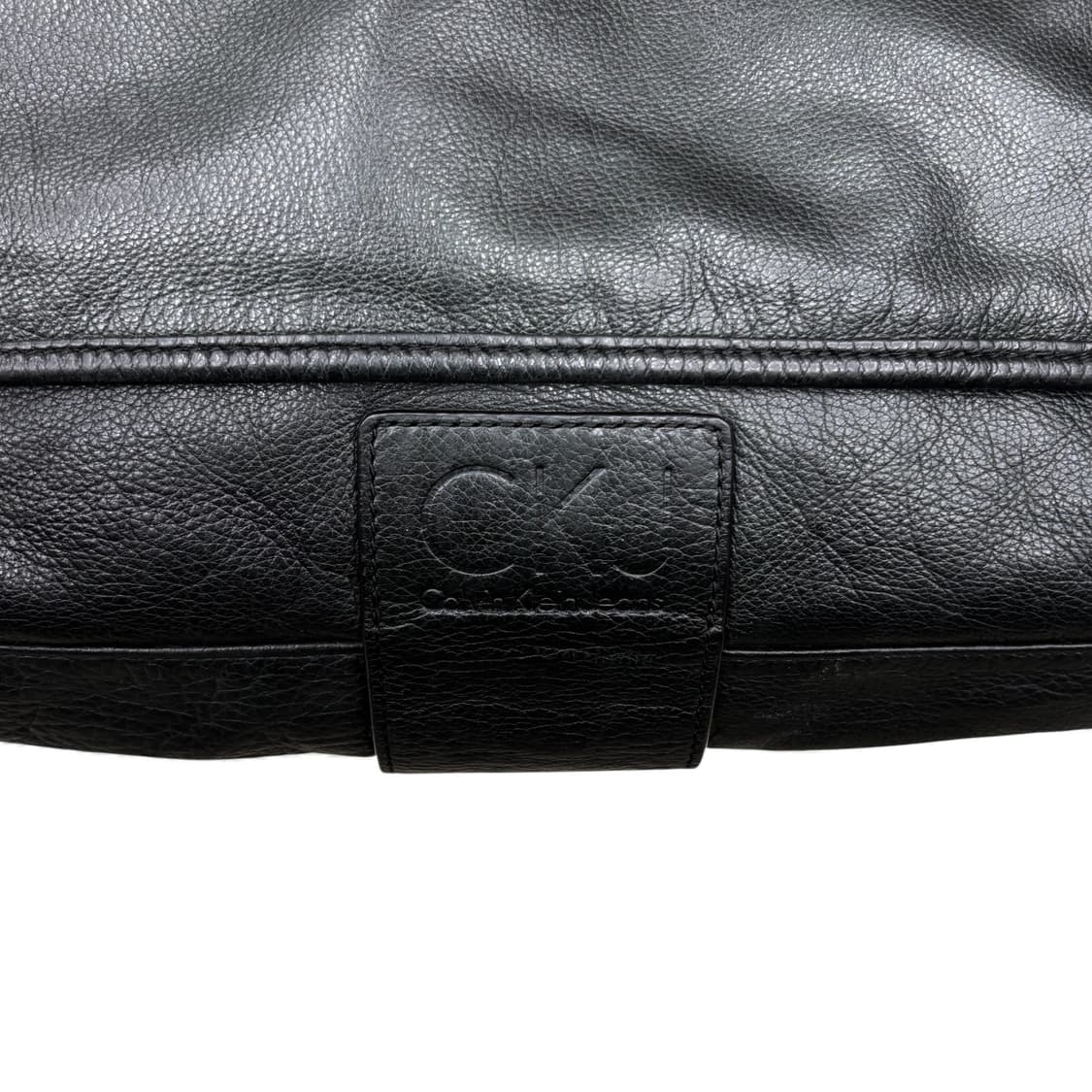 캘빈클라인 레더 메일 백 상품이미지4