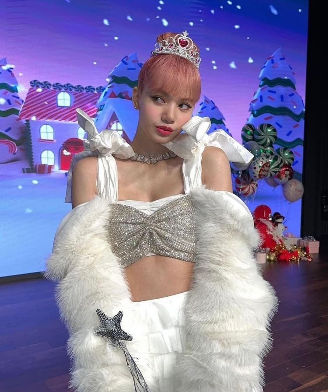 어글리쉐도우 크롭 퍼자켓 상품이미지2