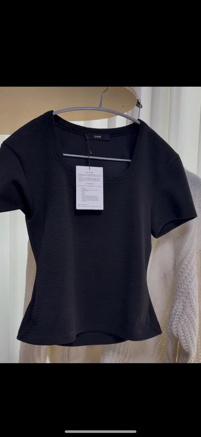 오르 엠보 스퀘어넥 티셔츠 블랙 m 상품이미지2