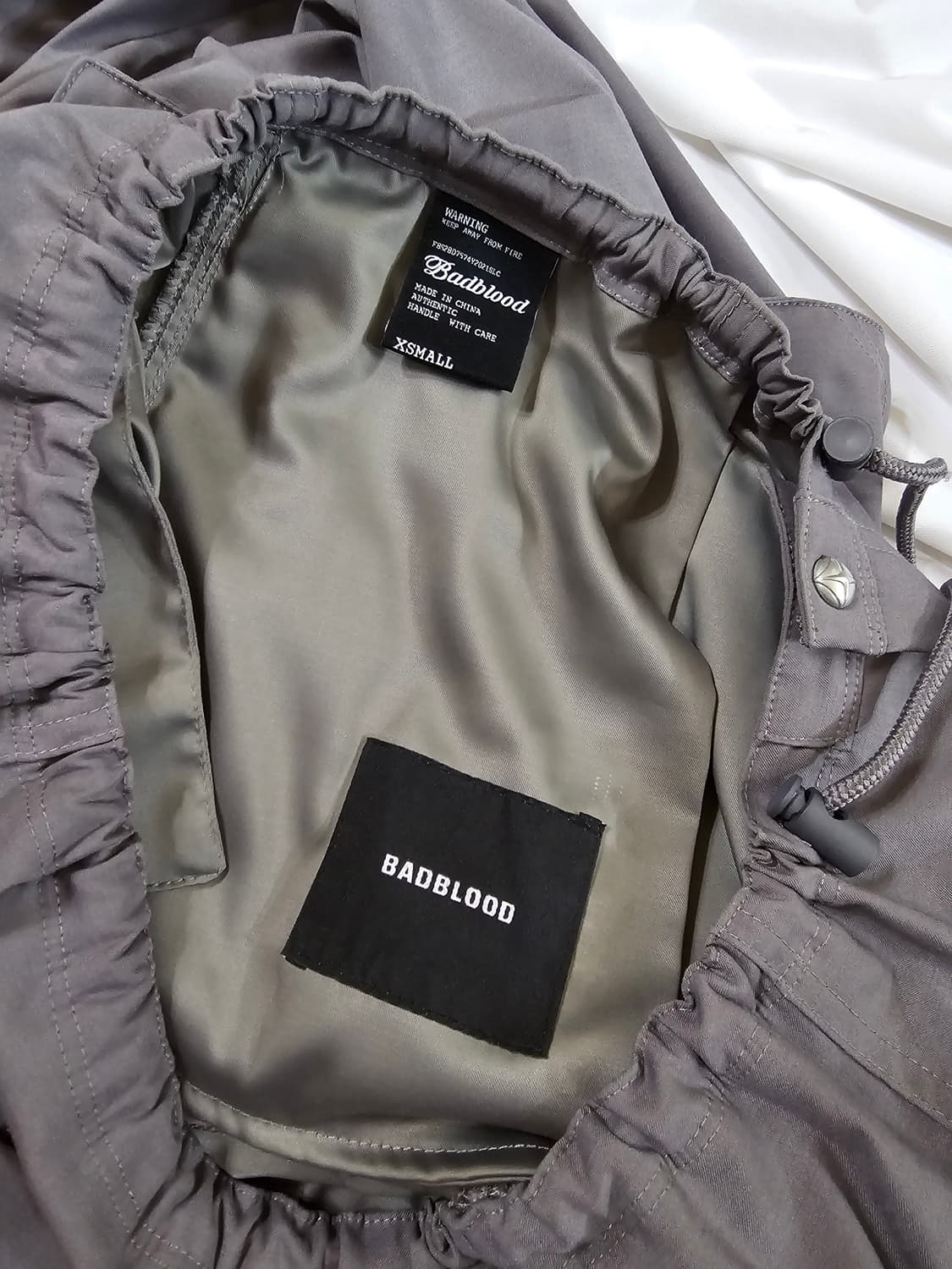 [xs] 배드블러드 미니멀 로고 울 개버딘 카고 팬츠 트라우져 상품이미지8