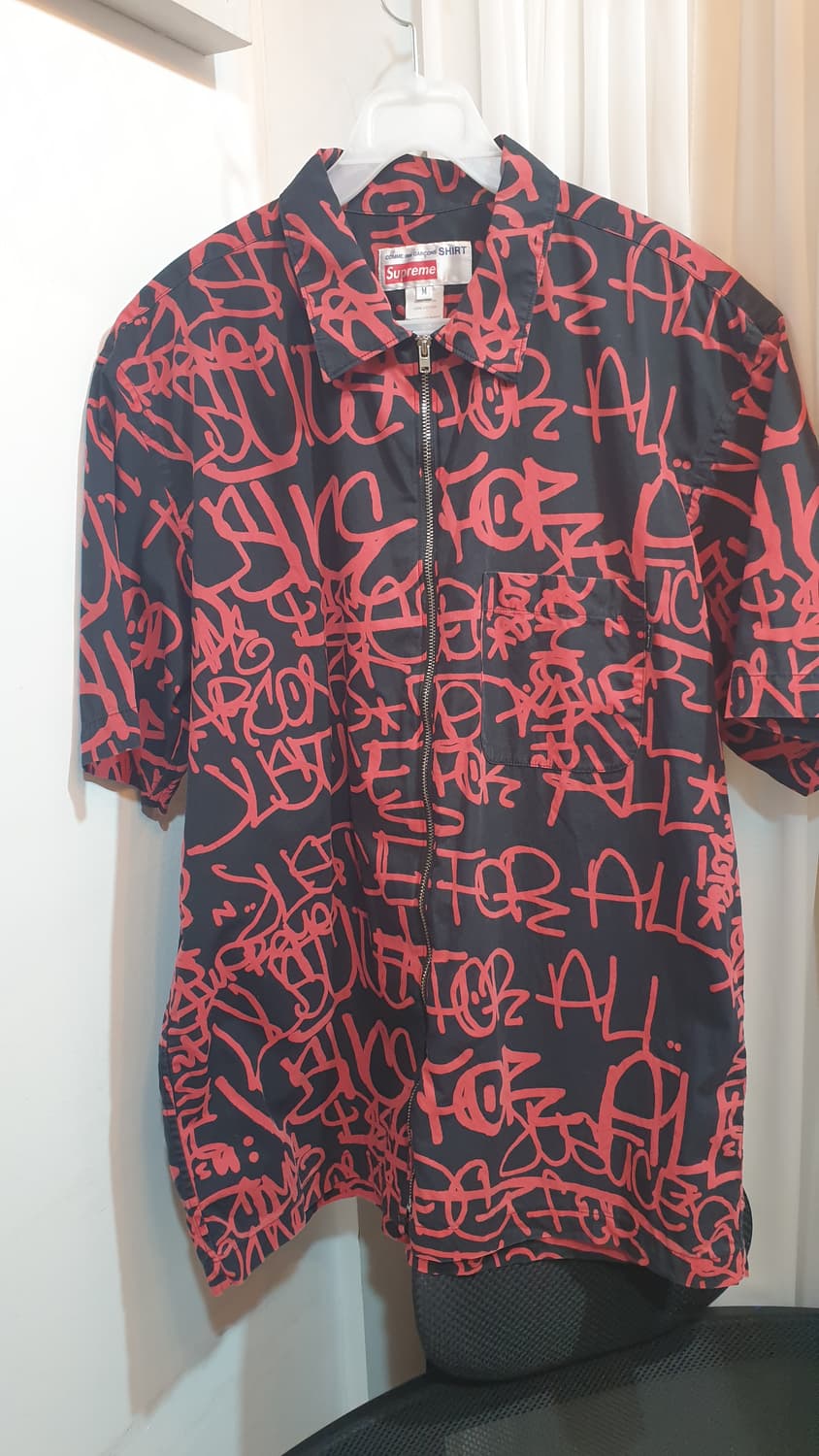 슈프림×꼼데 콜라보 상품이미지2