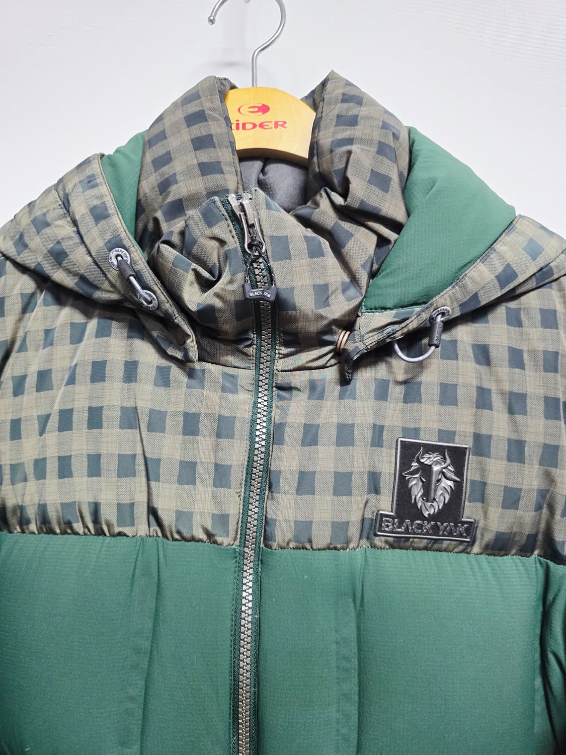 블랙야크 체크 배색 후드 구스 패딩 그린 상품이미지2