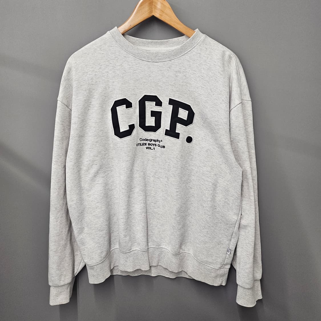 CGP 아치로고 맨투맨 라이트 그레이 상품이미지1