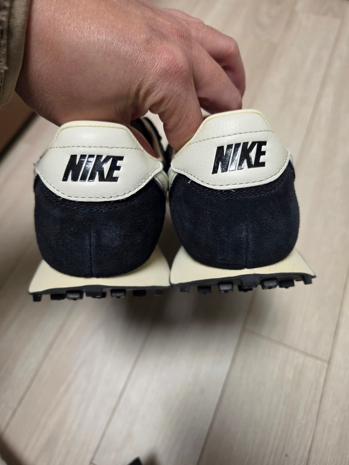 나이키 LD1000 레더 270사이즈 상품이미지3