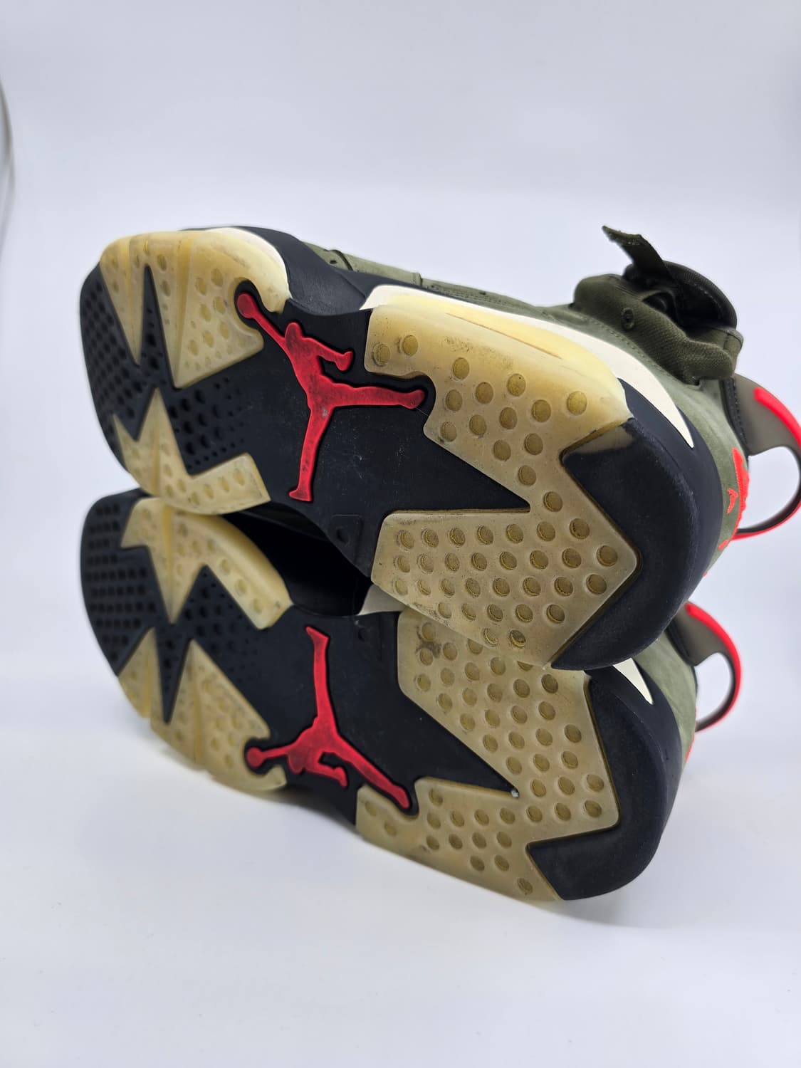 조던6 x 트래비스 스캇 레트로 올리브 (265) 상품이미지7