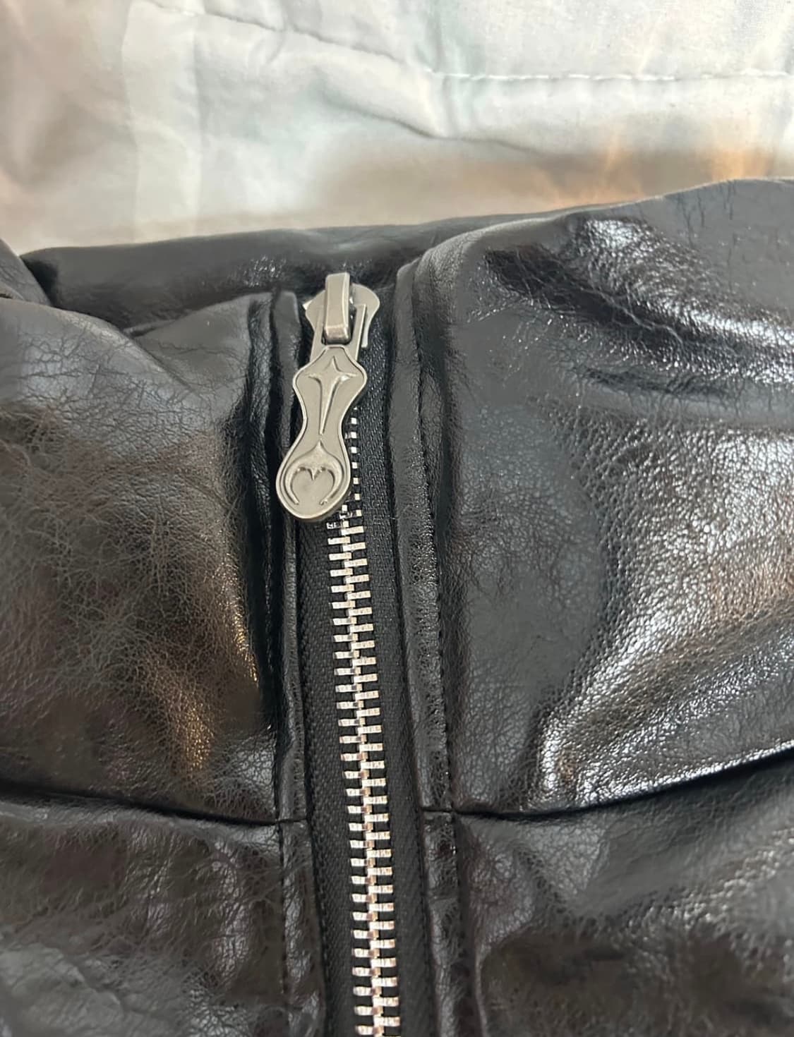 떠그클럽 레더패딩 점퍼 3 오류 상품이미지4