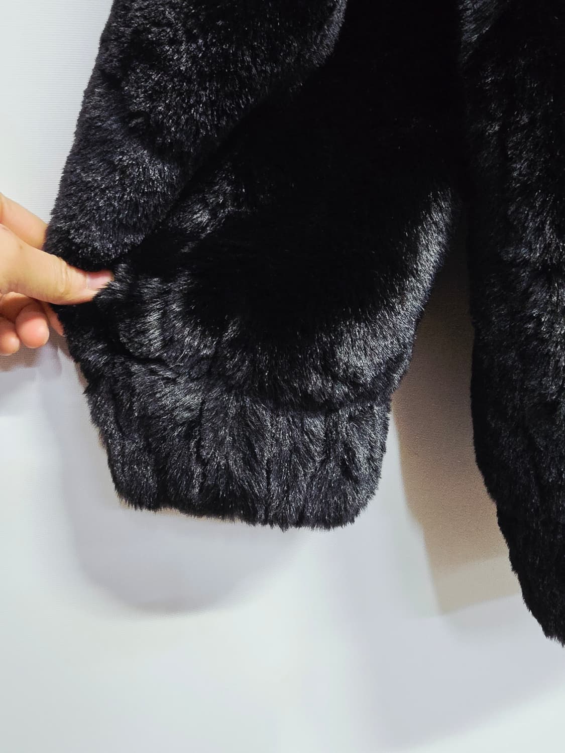 코닥 블랙 퍼 후드 집업 상품이미지4