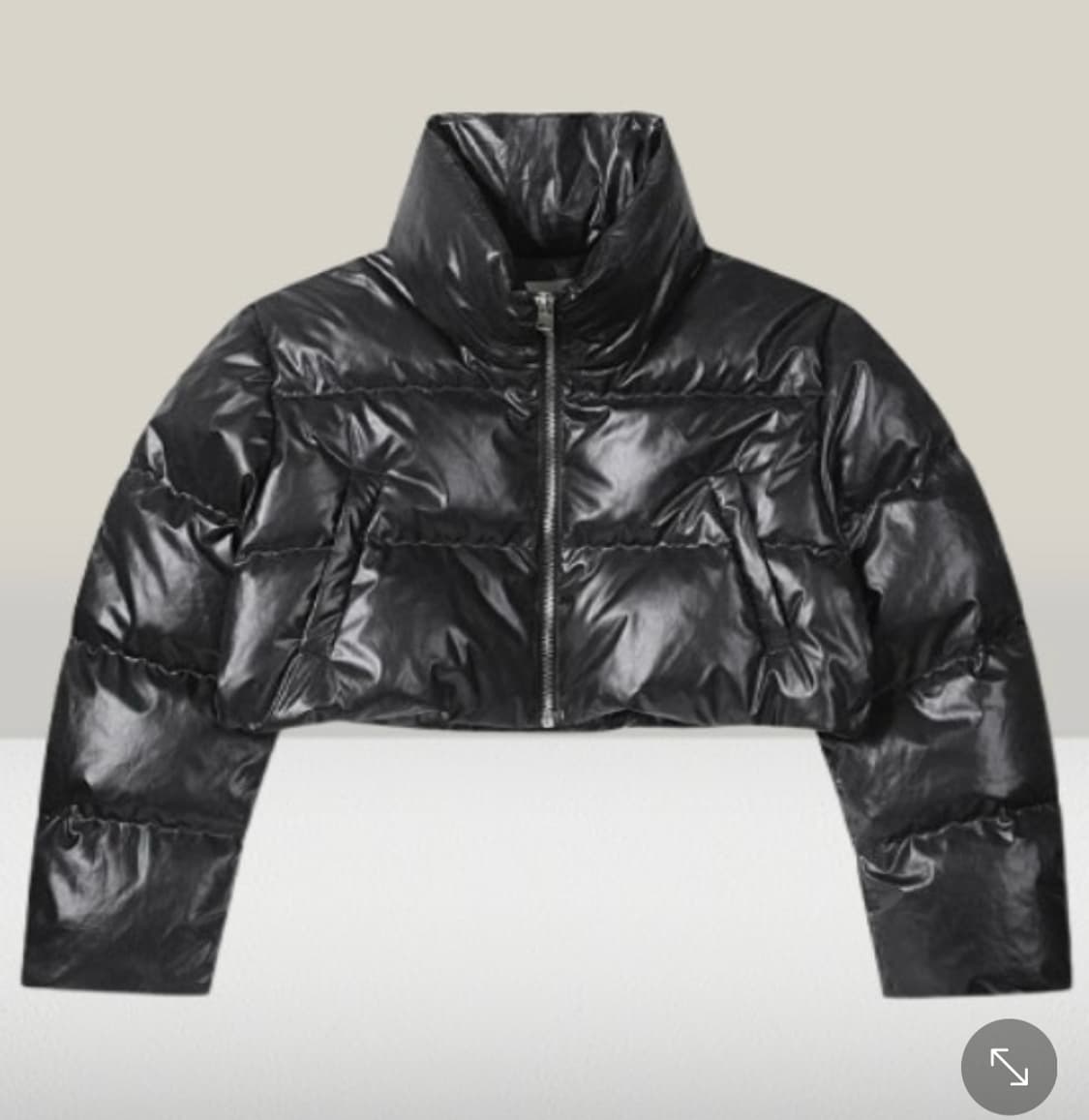 럭키슈에뜨 럭키마르쉐 2022 글로시 크롭 다운 패딩  F 사이즈 상품이미지2