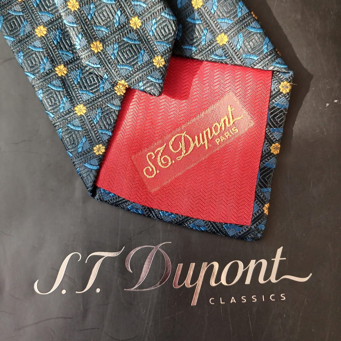 에스 티 듀퐁 실크 블루 자카드 넥타이 9.3cm A+등급 A19626
 상품이미지7