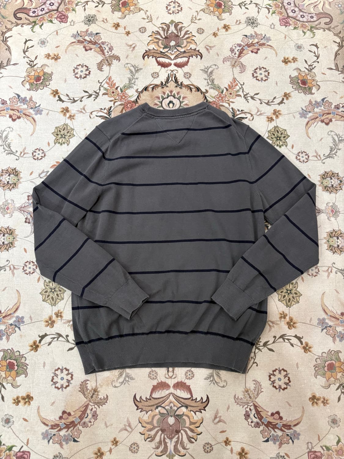 타미힐피거 스몰로고 니트 상품이미지2