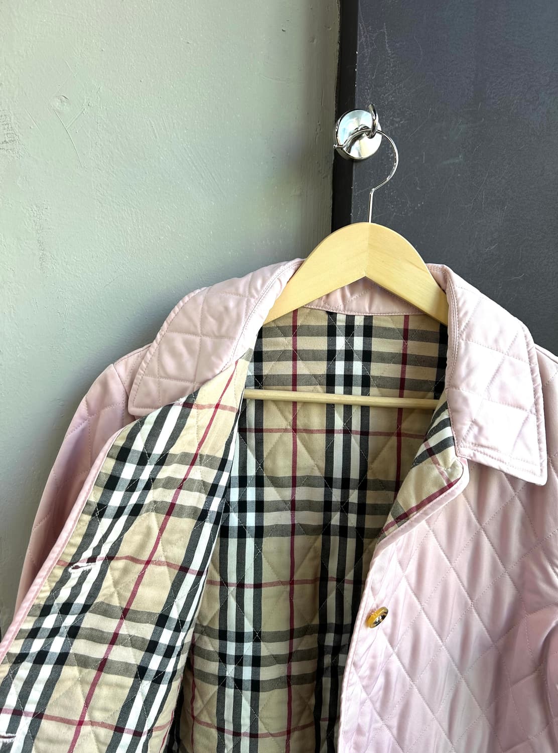 S/ 버버리 노바체크 라이닝 퀄팅 경량 패딩 상품이미지9