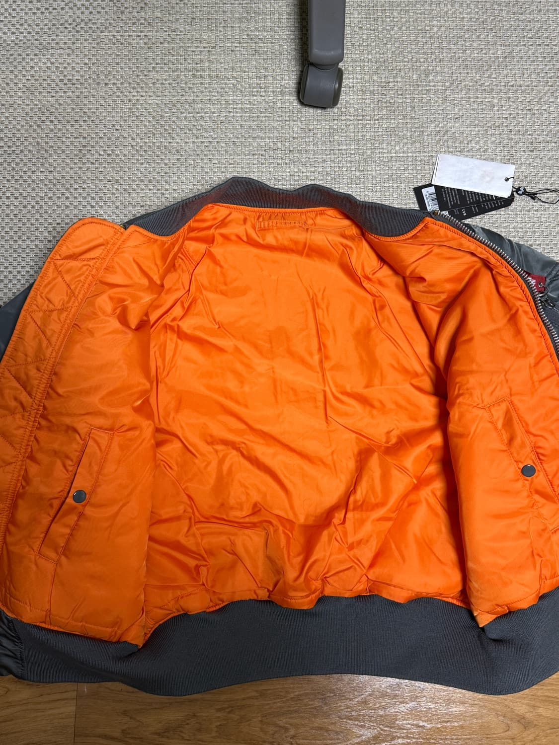 알파인더스트리 - ma1 항공점퍼 (건메탈,L) 상품이미지3