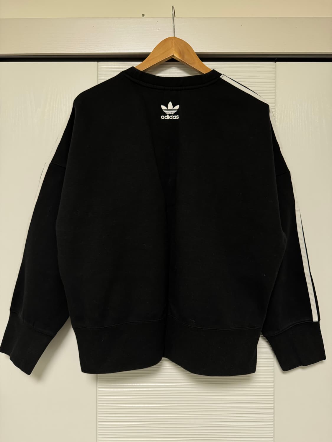 아디다스 눈 맨투맨 블랙 L (희귀) 상품이미지2