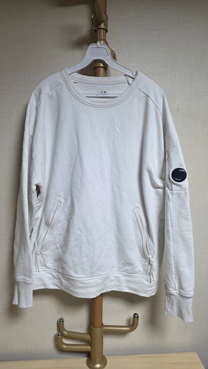 CP 컴퍼니 화이트 맨투맨 상품이미지1