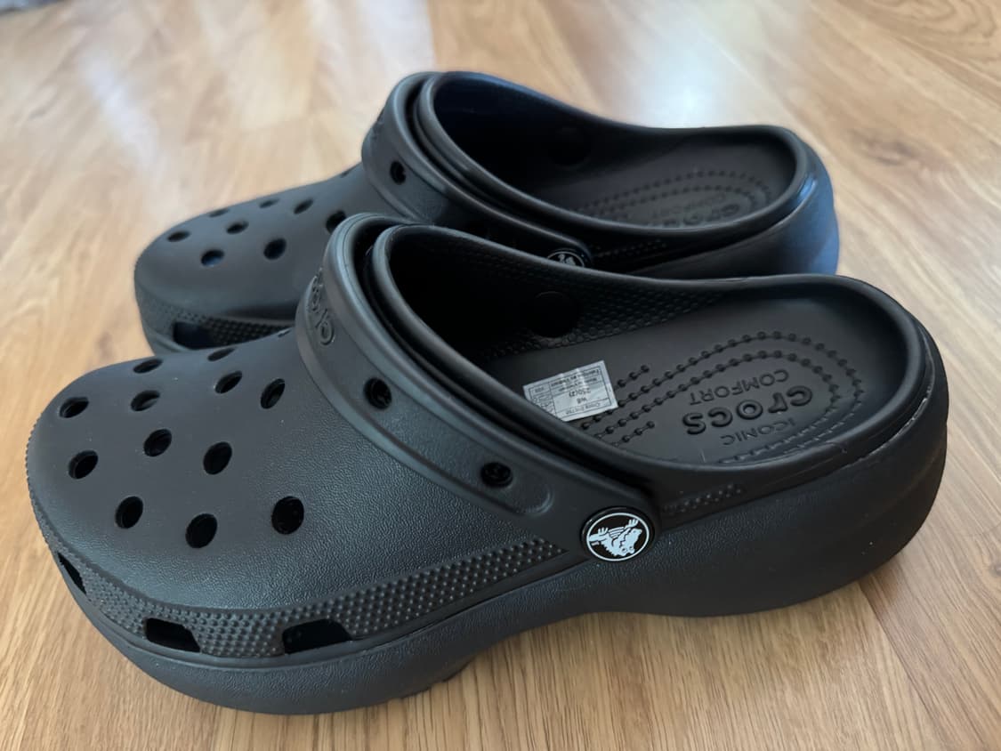 크록스 클래식 플랫폼 클로그 블랙  상품이미지2