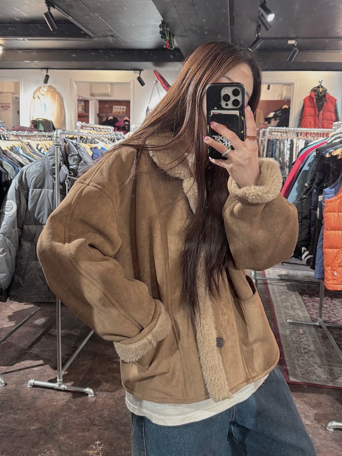 마리끌레르 버튼 카라 스웨이드 오버핏 무스탕 자켓 F 상품이미지7