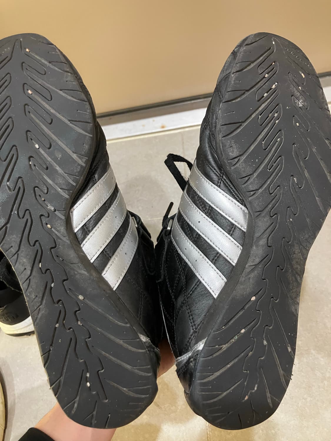 떠그클럽X아디다스 아디레이서 285mm 상품이미지4