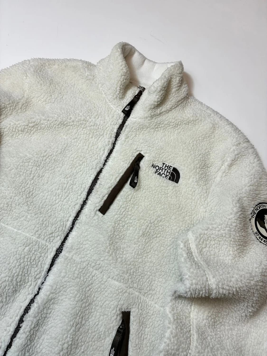 노스페이스 10's 리모 패치드 후리스 자켓 PN8391 상품이미지2