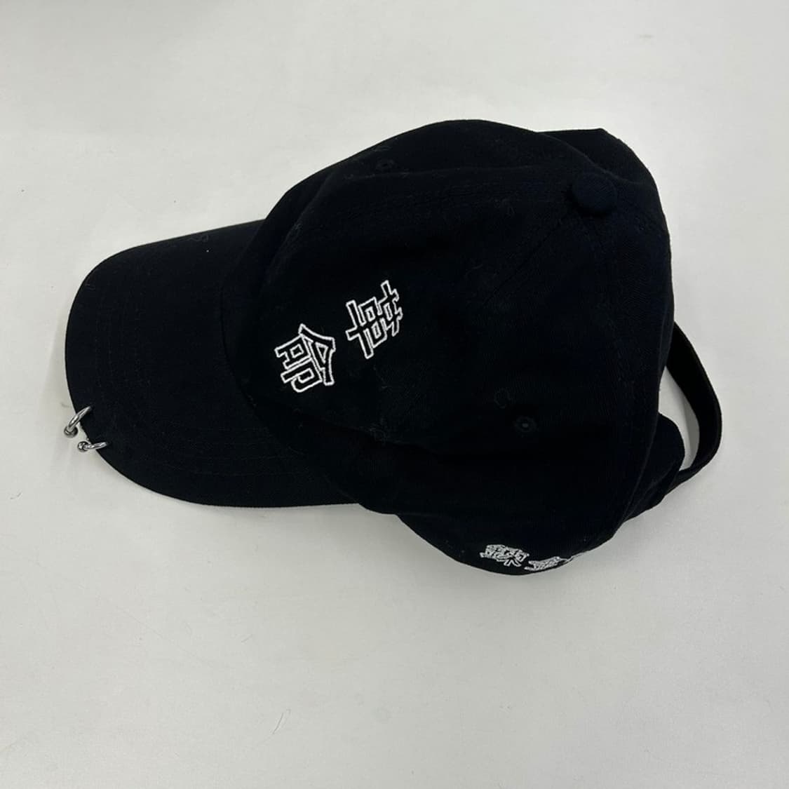 R.shemiste 블랙 볼캡 상품이미지3