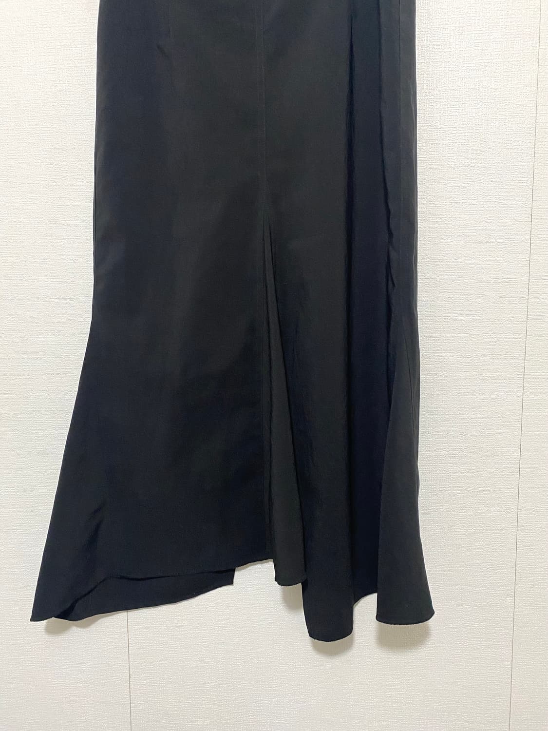 타임 언밸런스 프레이드 헴 스커트 21SS 상품이미지3