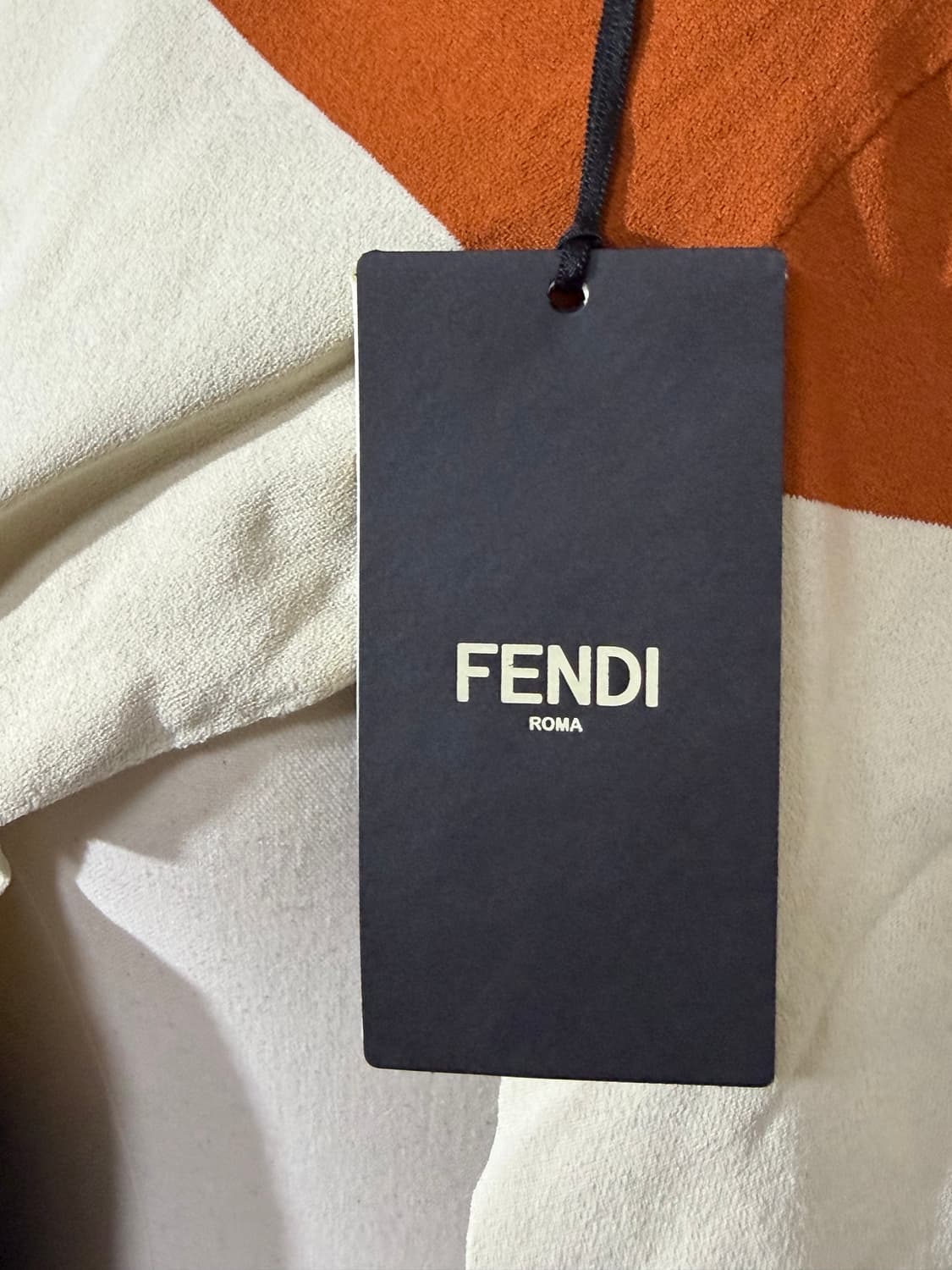 펜디 (FENDI) 스트라이프 블록 하이넥 니트 - 미착용 새상품 상품이미지9