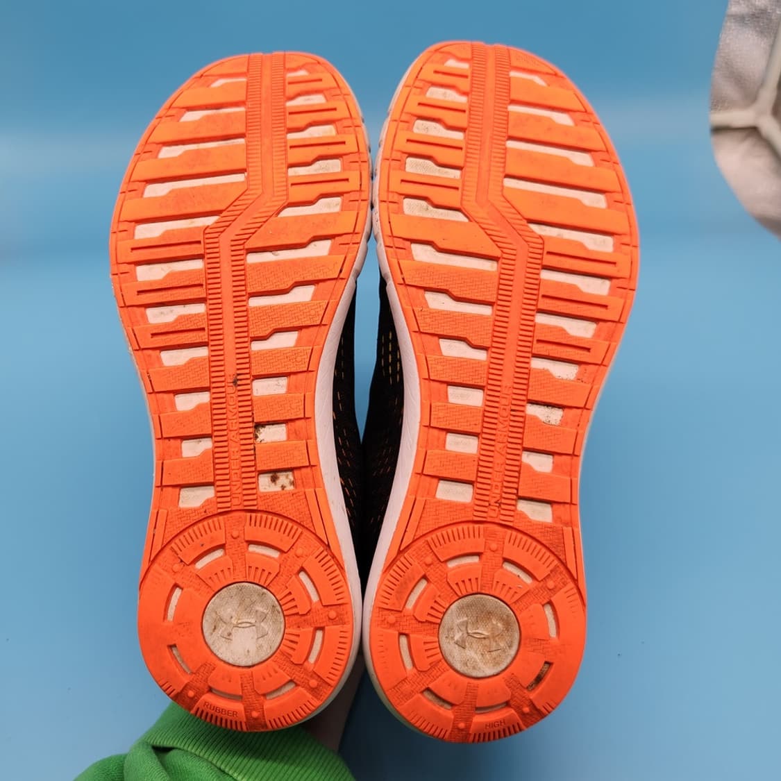 oo 언더아머 UA 퍼스트 런닝화 280 상품이미지3