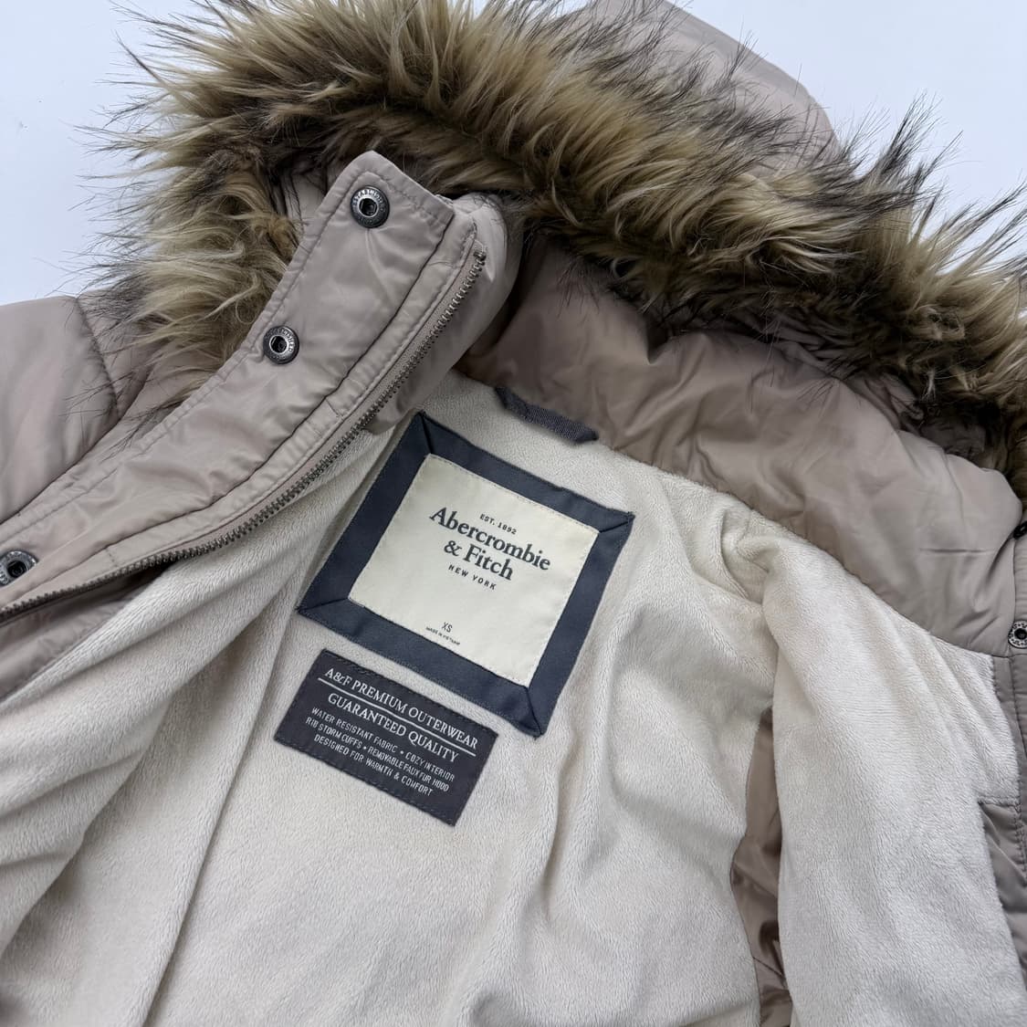 아베크롬비 y2k 울프죠 패딩 상품이미지7