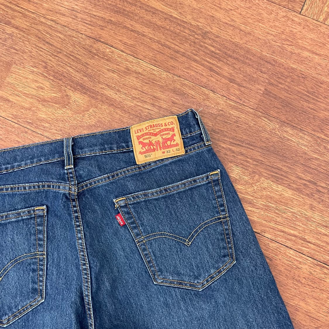 리바이스 505 레귤러핏 쿨진 데님팬츠  상품이미지3