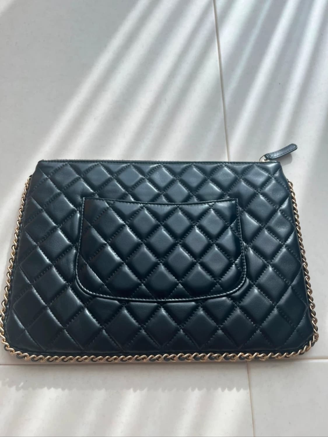 샤넬 체인 클러치백 / 새제품급, 한정판 제품 상품이미지3