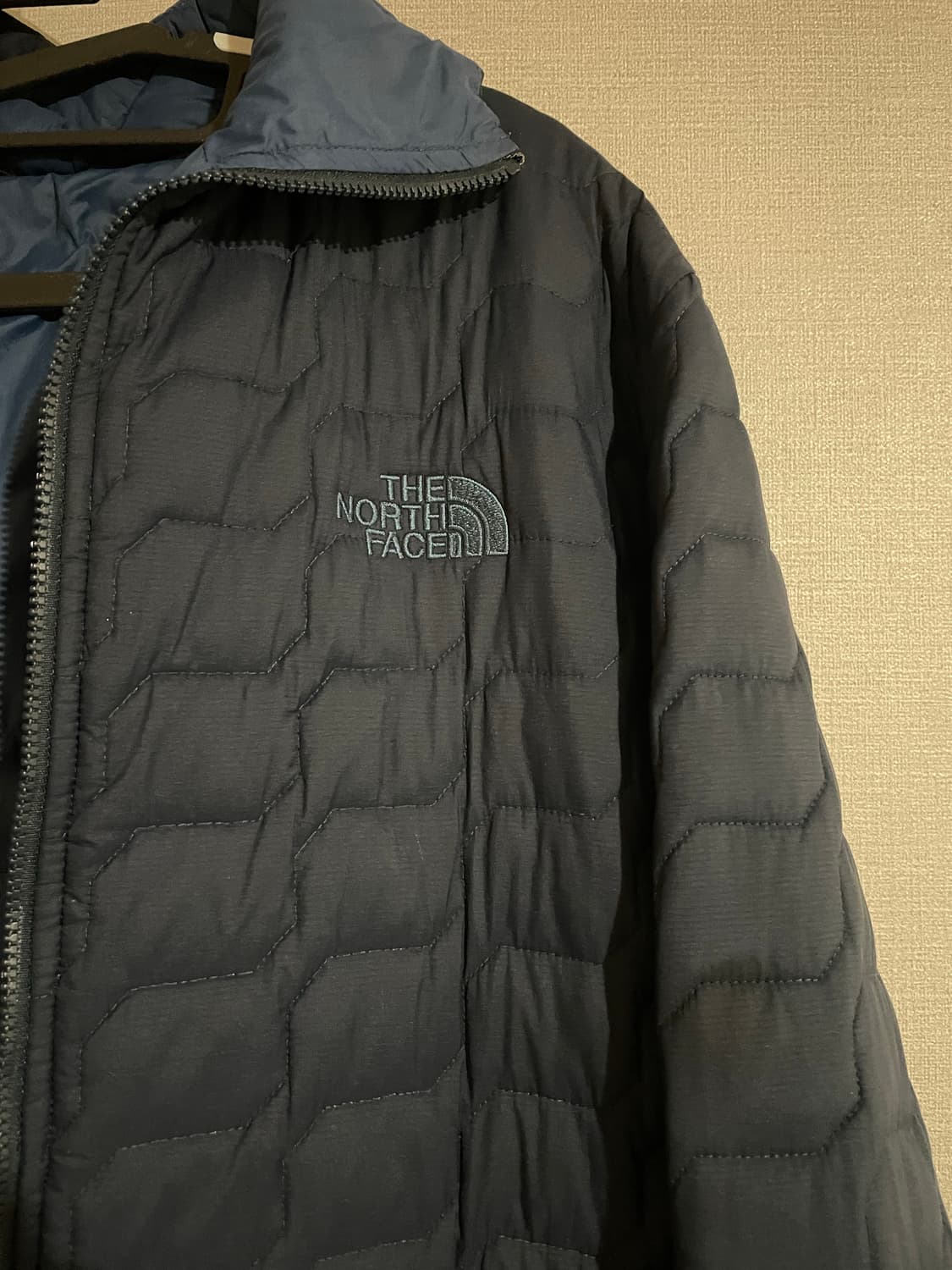 노스페이스 경량패딩 상품이미지4
