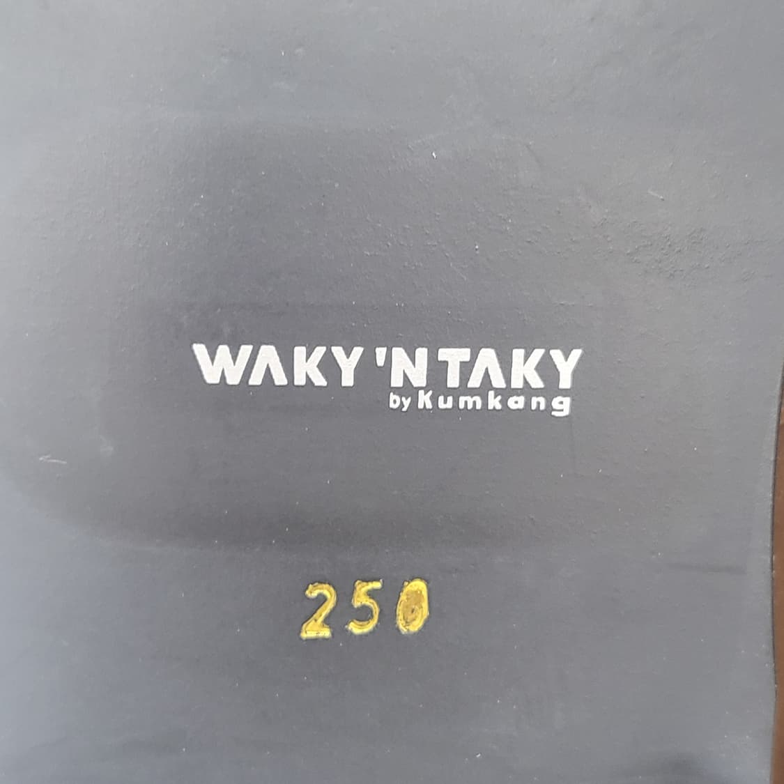 상태 아주 좋은 금강 와키앤타키
(Waky'n'Taky) 정장로퍼 250 상품이미지9
