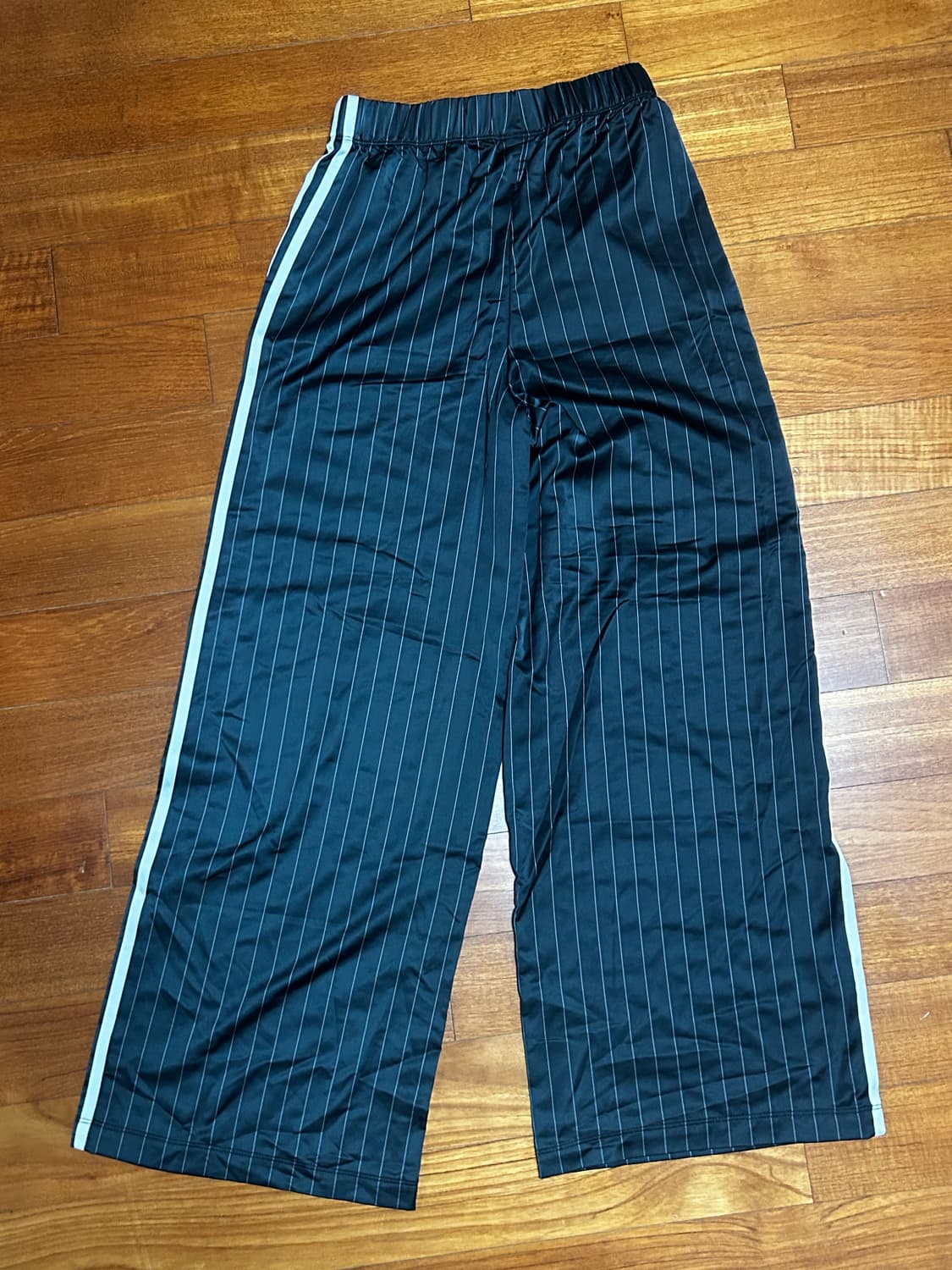 아디다스 핀 스트라이프 새틴 팬츠 M 상품이미지5