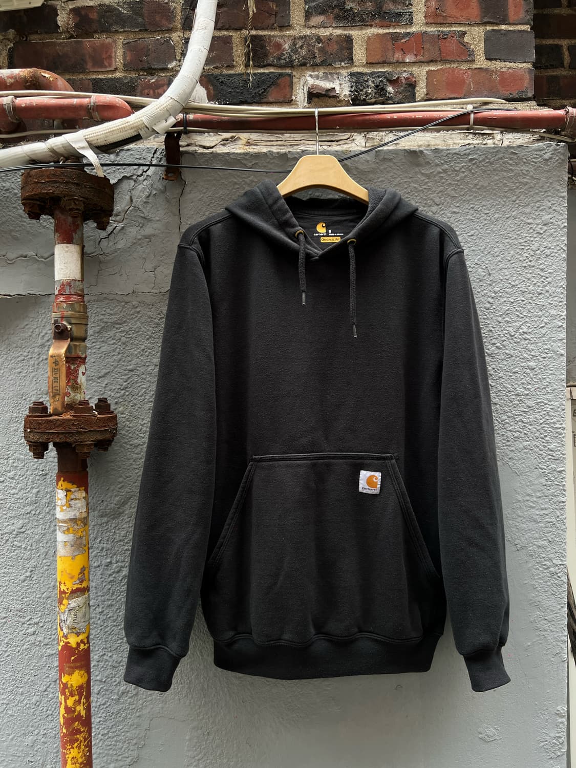 칼하트 블랙 후드티 오리지널핏 상품이미지1