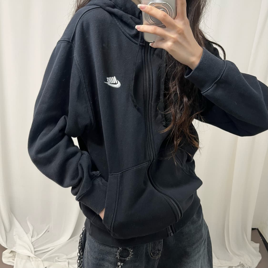Nike black hood zip-up 상품이미지3