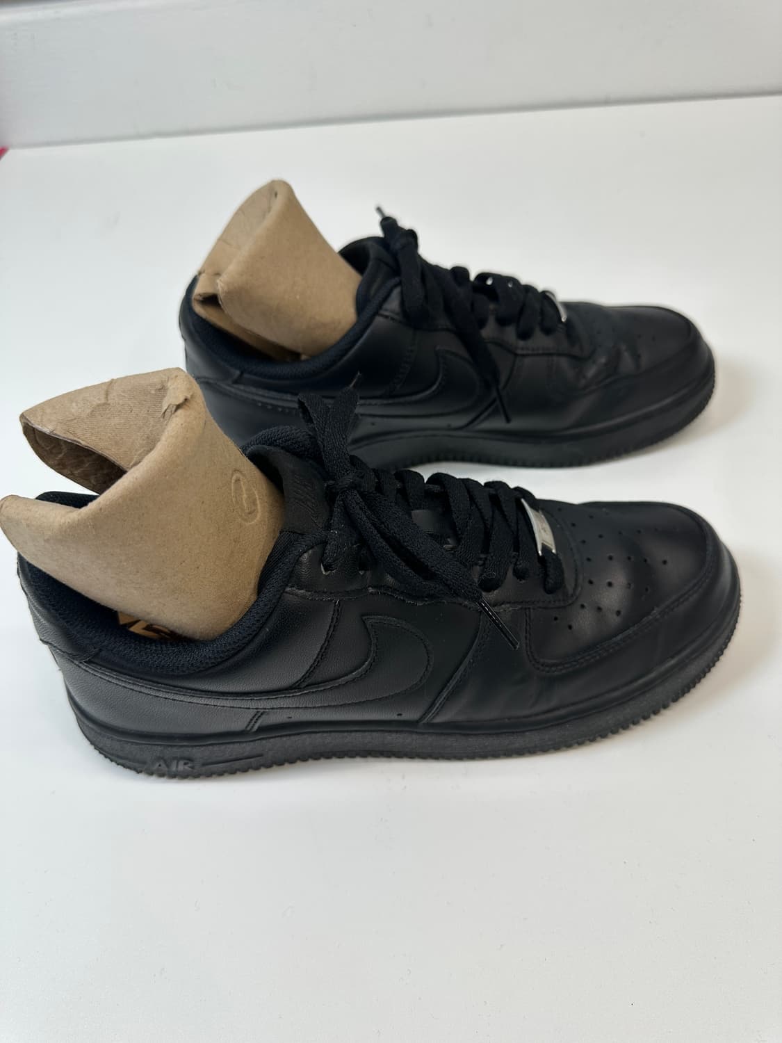 나이키 에어포스1로우 트리플블랙 265 상품이미지4