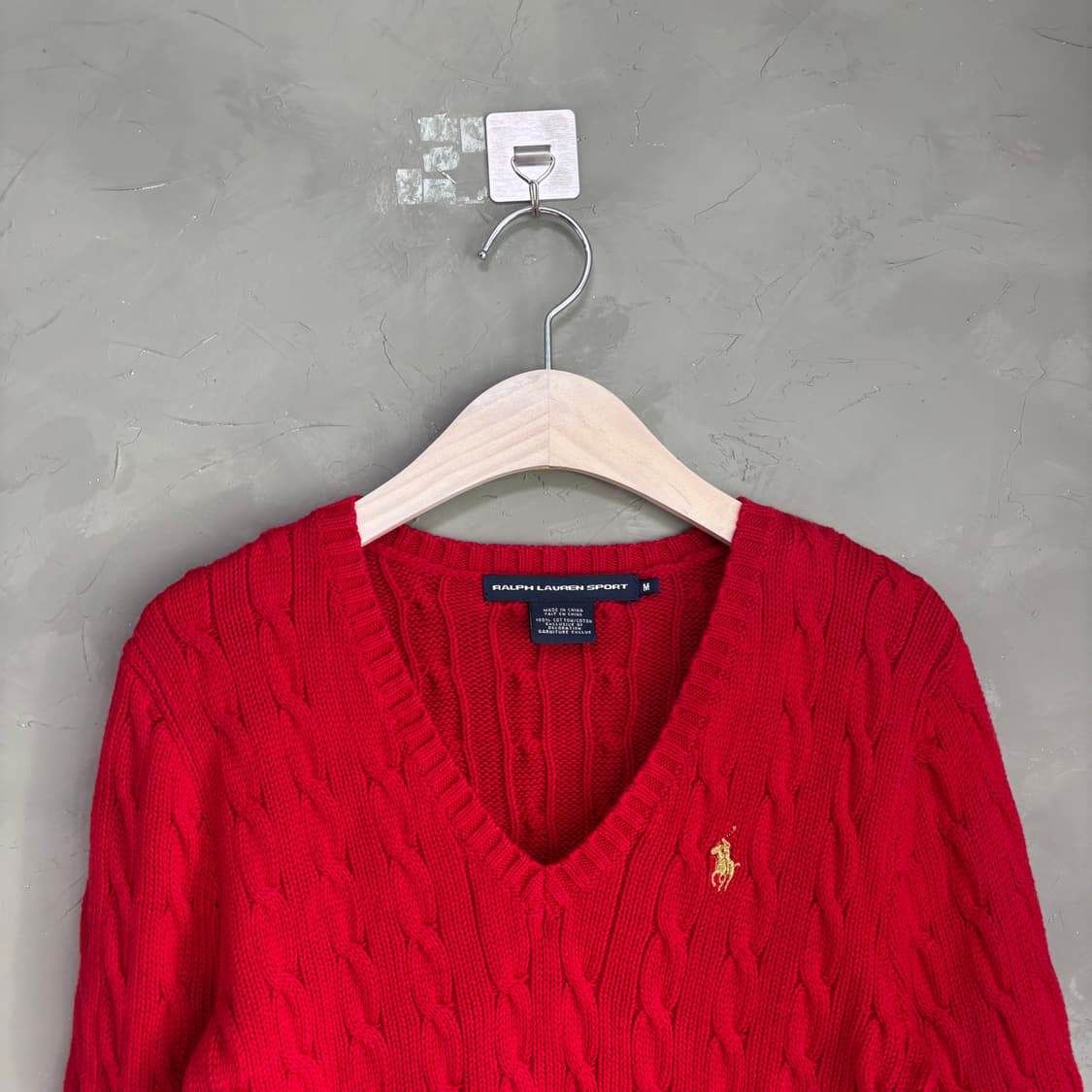 폴로 랄프로렌 꽈배기 브이넥 니트 레드 상품이미지2